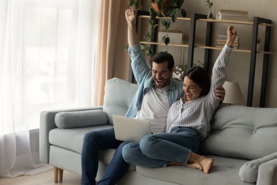 happy couple sells their annuity